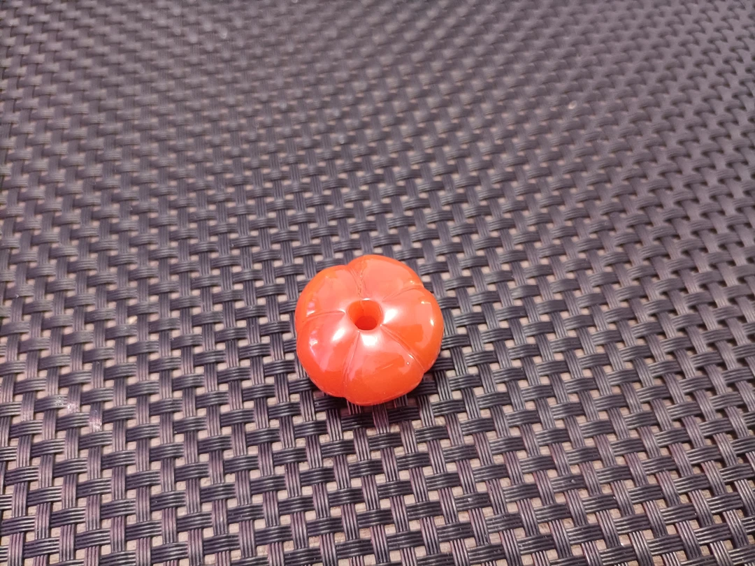 天然原矿保山南红珠子