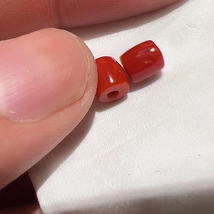 玻璃颈饰在这里的时候