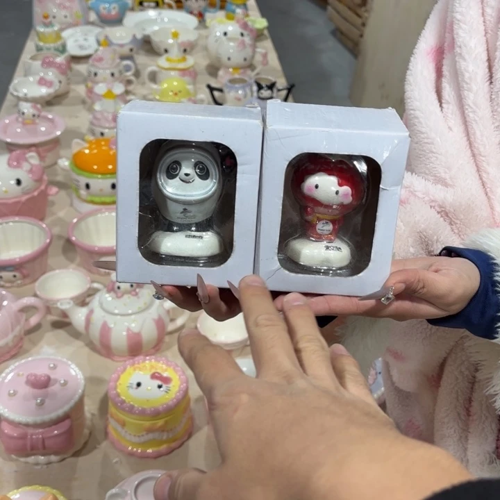 我们都是在等着看看