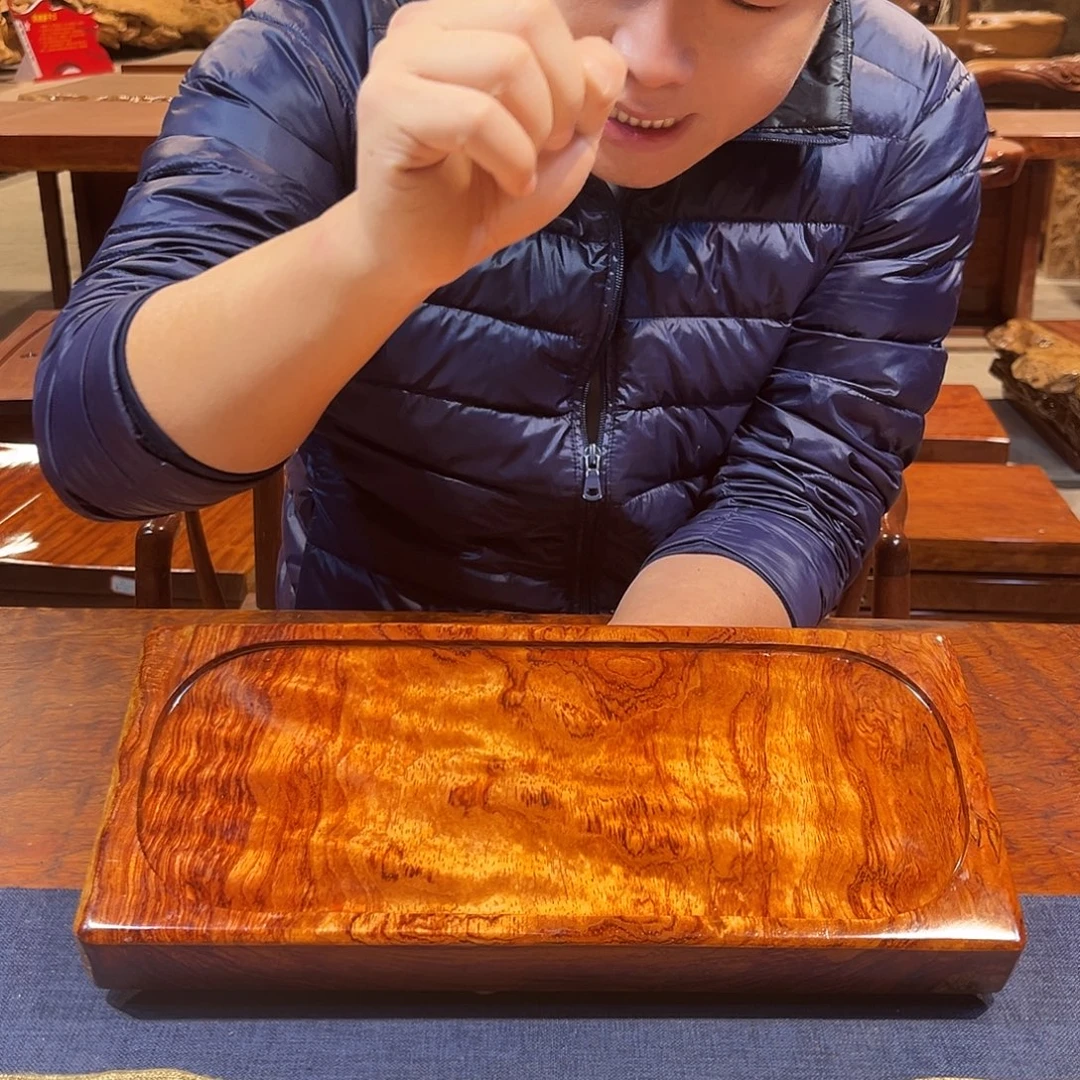 玉木（非红木类）巴花学名古夷苏木