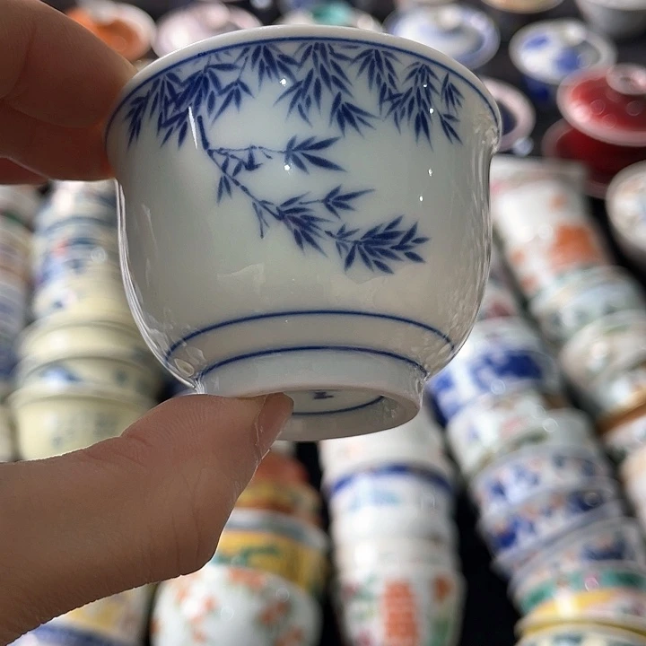 瓷片今天爱吃大米饭