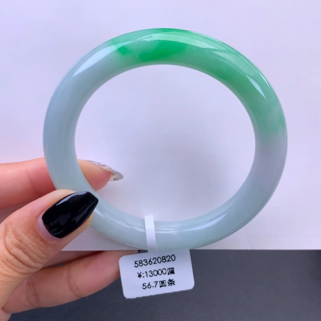 翡翠未镶嵌手镯回流）细糯化白底青圆条手镯（有纹）