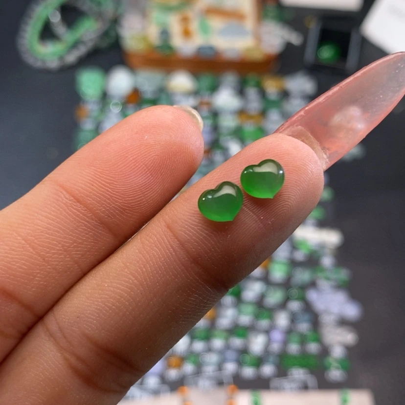 【闪购商品】翡翠挂件未镶嵌爱心