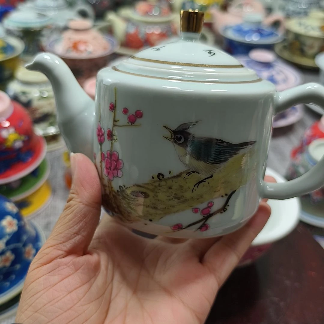 瓷摆件哈哈哈哈哈哈哥哥哥哥哥