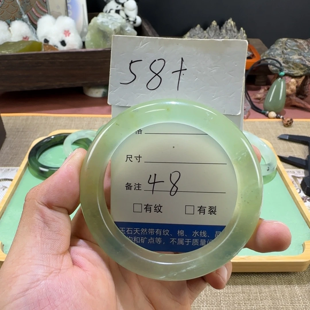 未镶嵌蛇纹石玉手镯