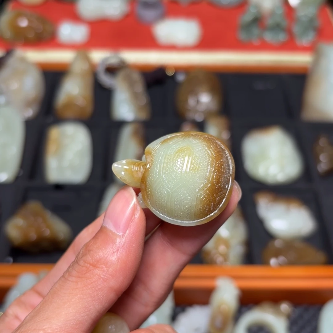 和田玉未镶嵌颈饰陪****站