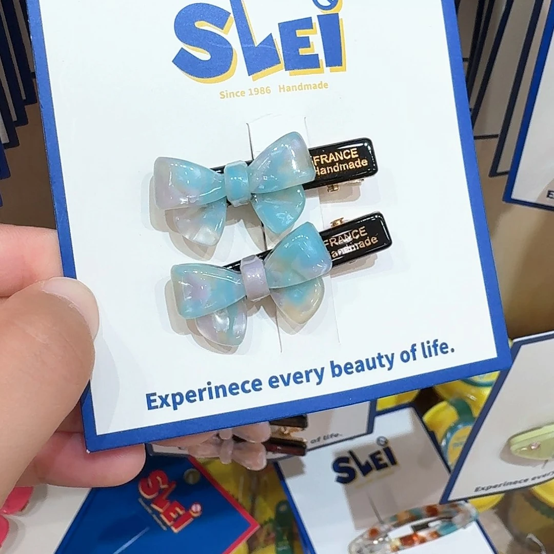皮质铁合金蓝色蝴蝶结鸭嘴