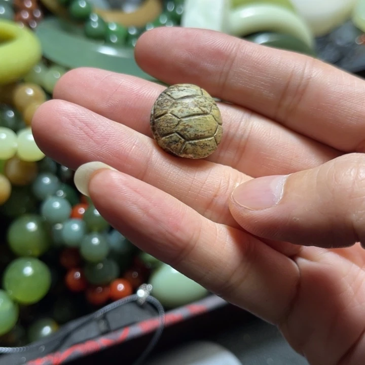 岫岩河磨玉（透闪石质玉）未镶嵌手链