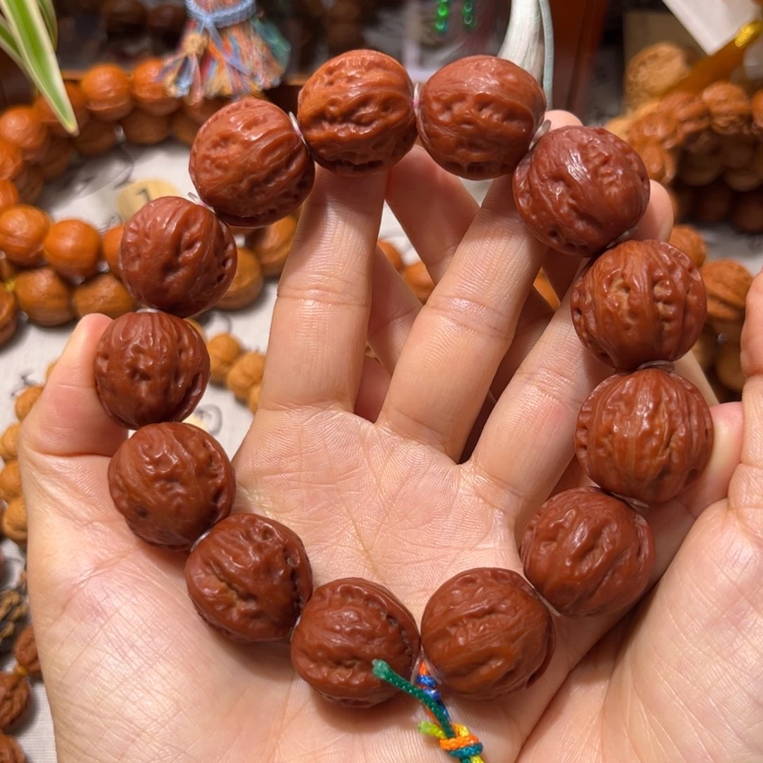 桃核吊坠红皮小核桃