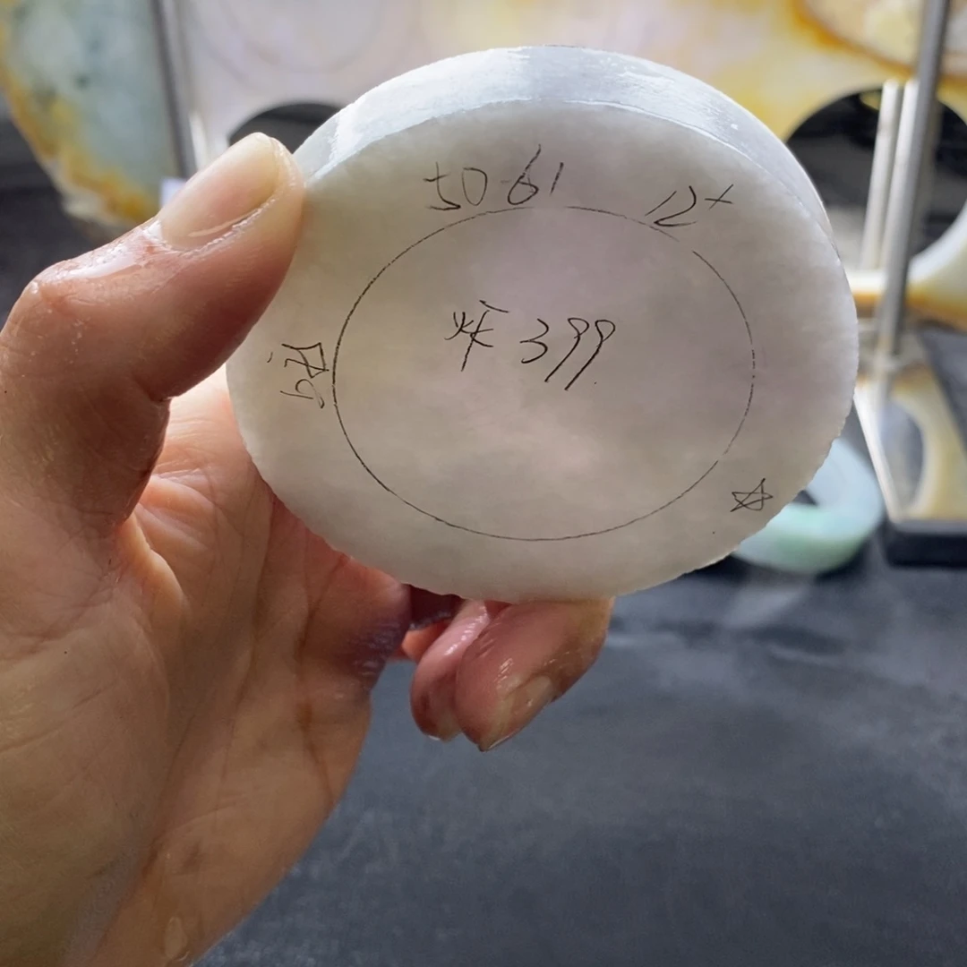 定制翡翠正未镶嵌