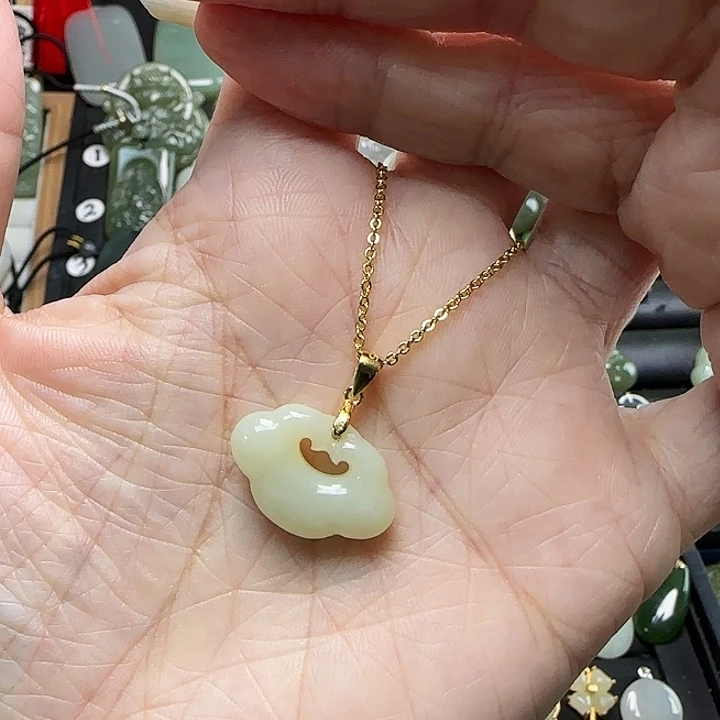 和田玉银S925镶嵌颈饰