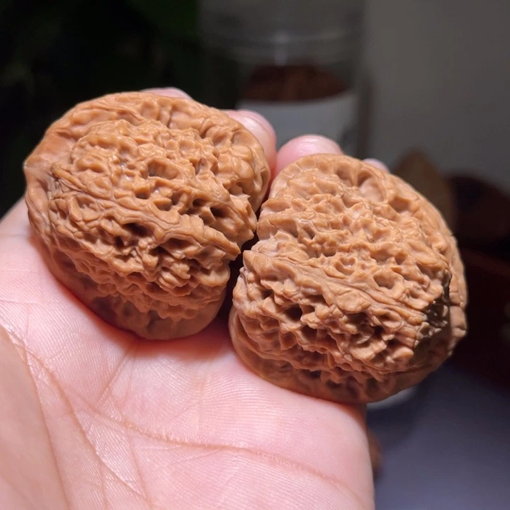 文玩核桃吊坠          39