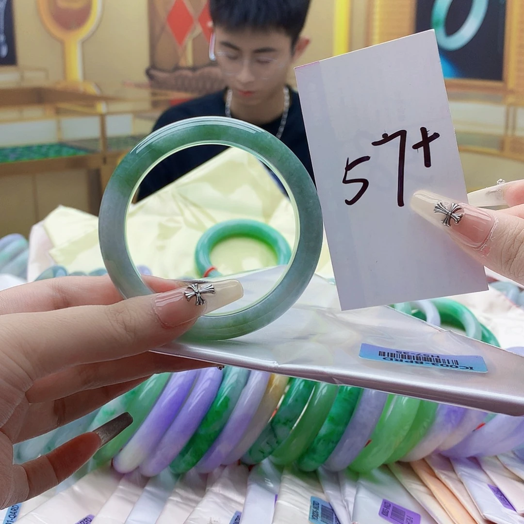 翡翠未镶嵌手镯nn