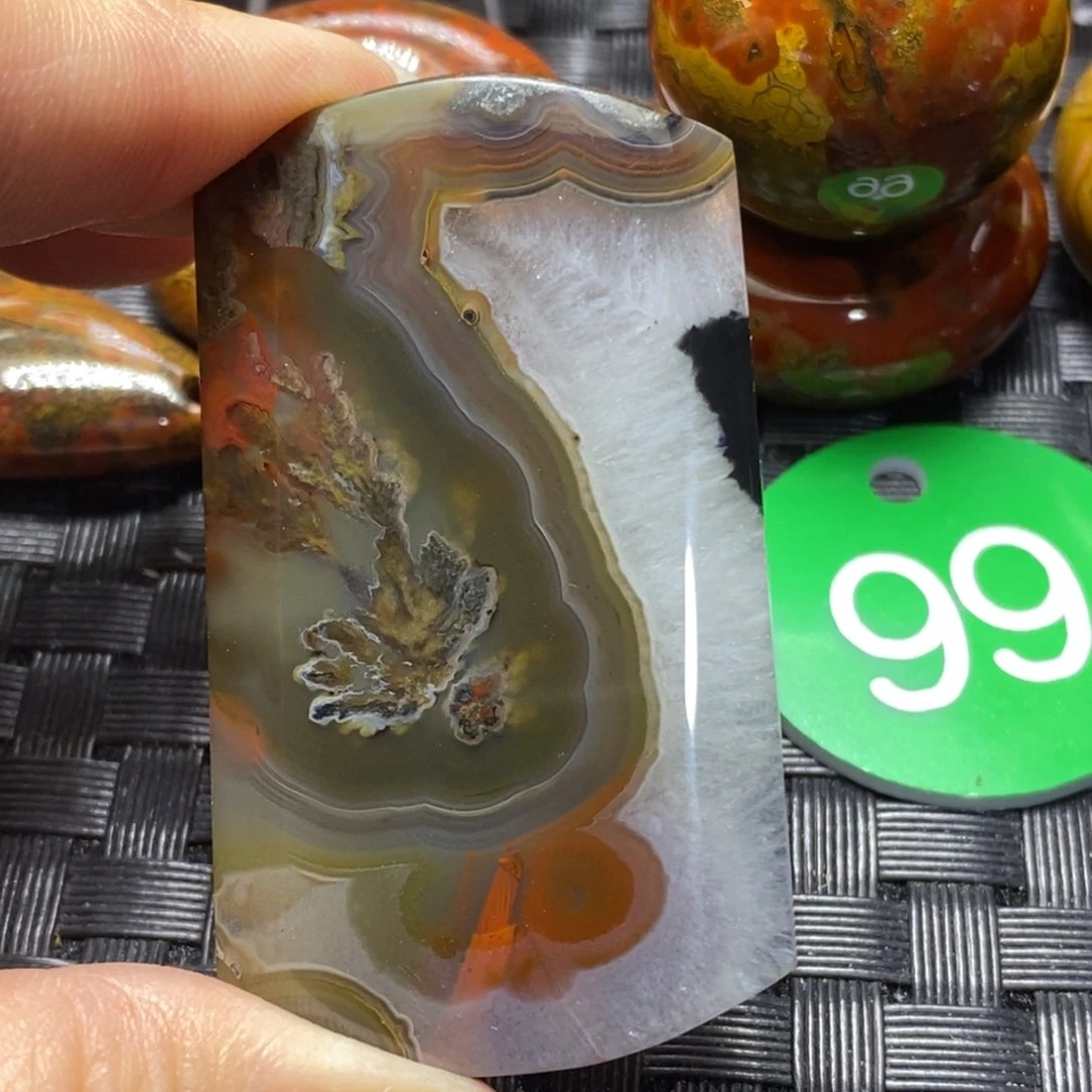 未镶嵌颈饰玛瑙/玉髓至****石