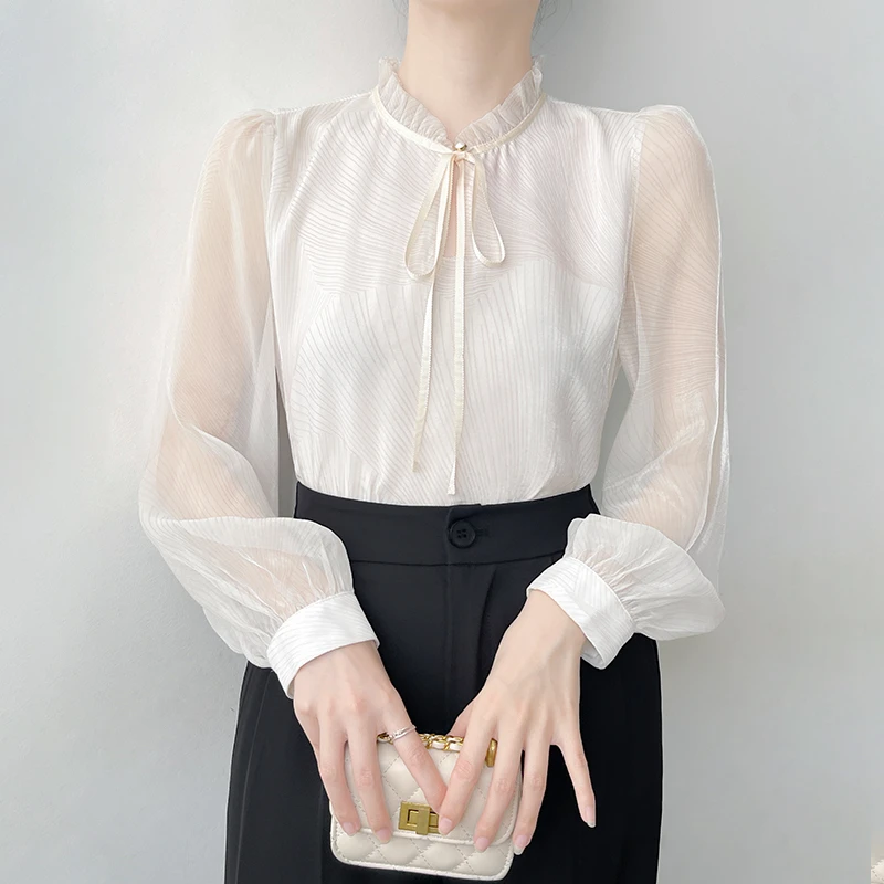 H42木耳花边领系带薄款衬衫女早秋设计感袖子微透感通勤气质衬衣