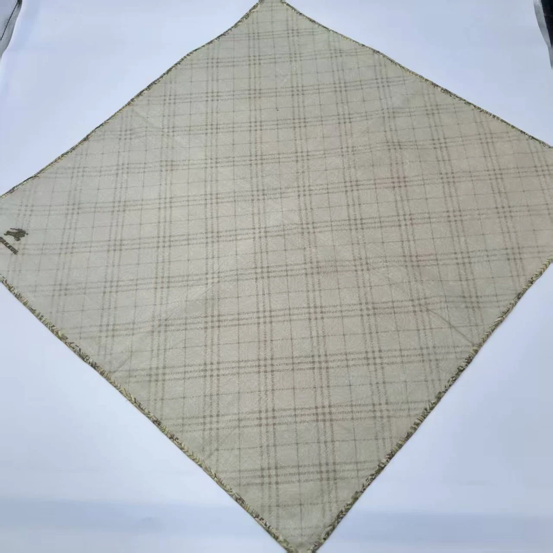95新 BURBERRY/博柏利 海囤/巴宝莉/丝巾/yy12895