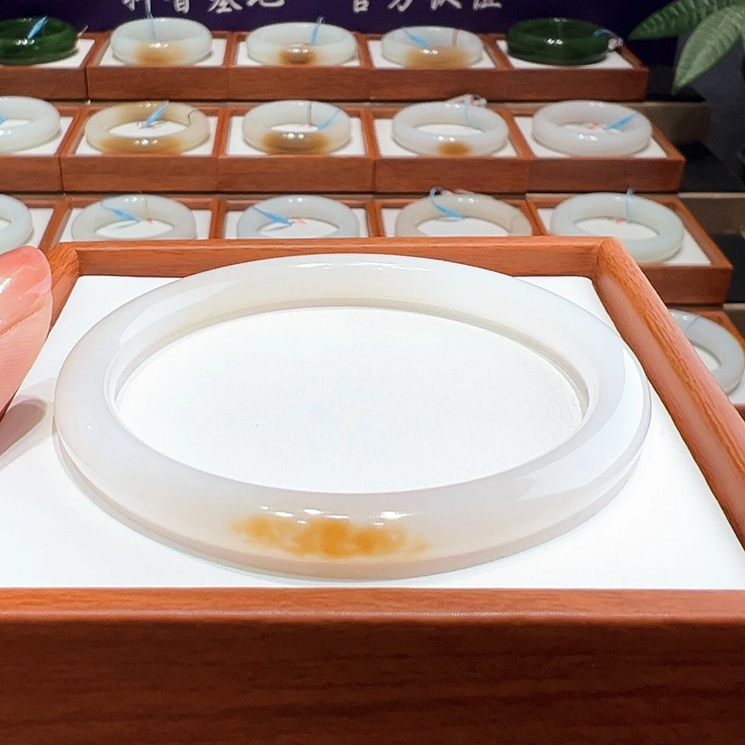 和田玉手镯6162未镶嵌