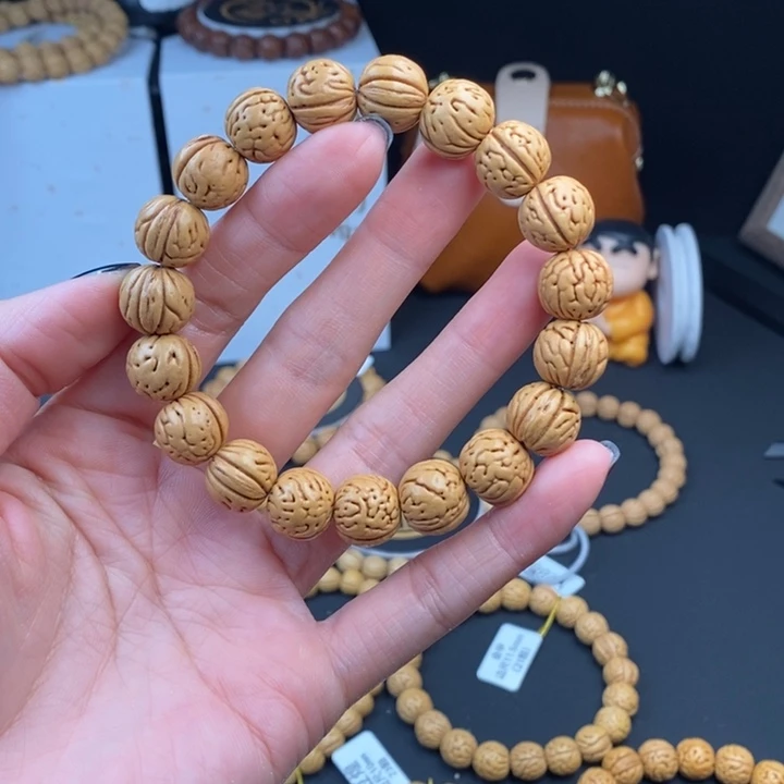 桃核手串饕餮14（尺寸误差0.5之间）