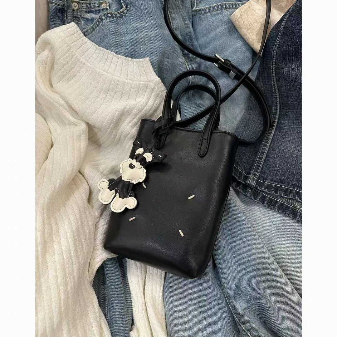 小静静一会【四角标手机包】雪拉瑞挂件斜挎小包 2502C393