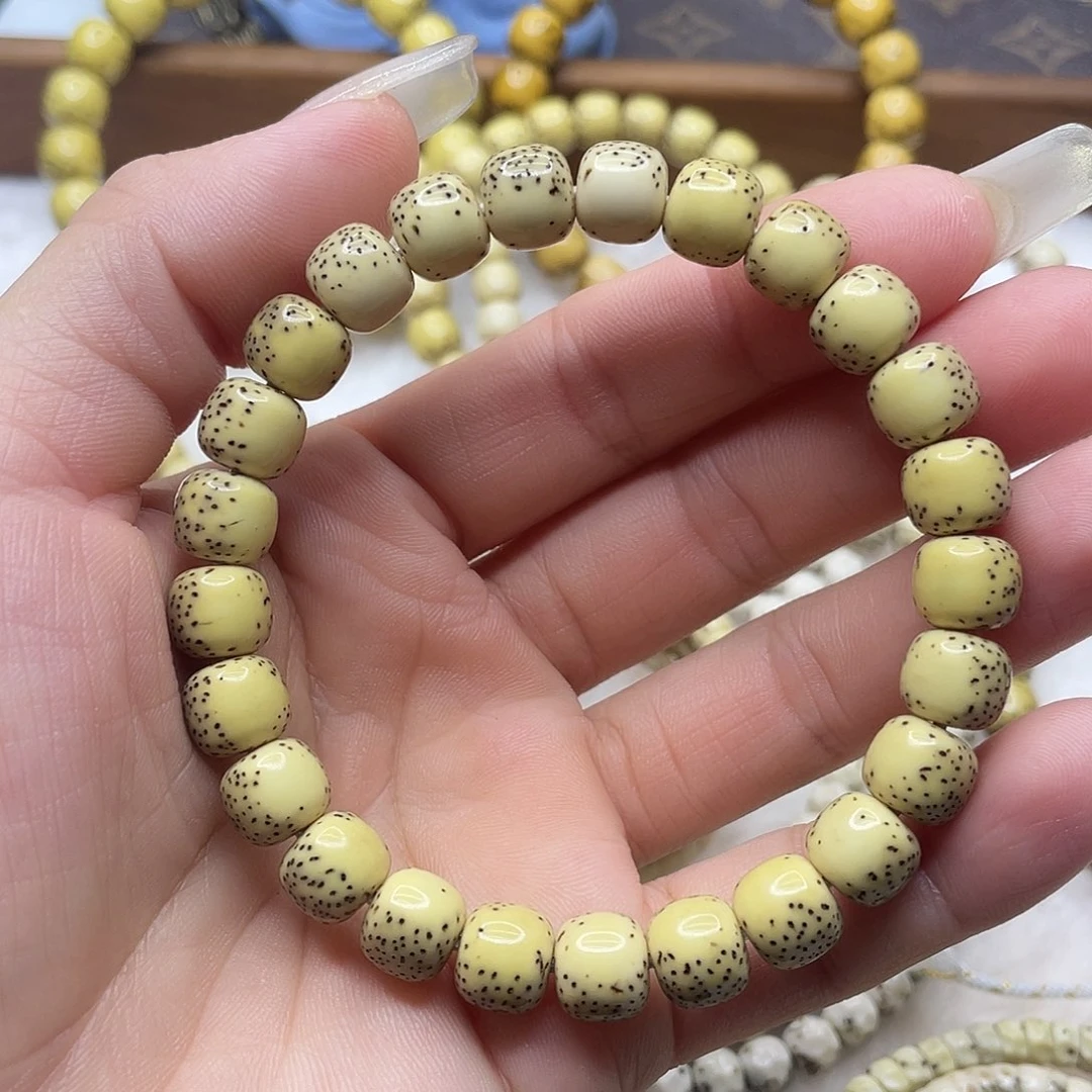 星月菩提吊坠石玉料绿背河豚卡9