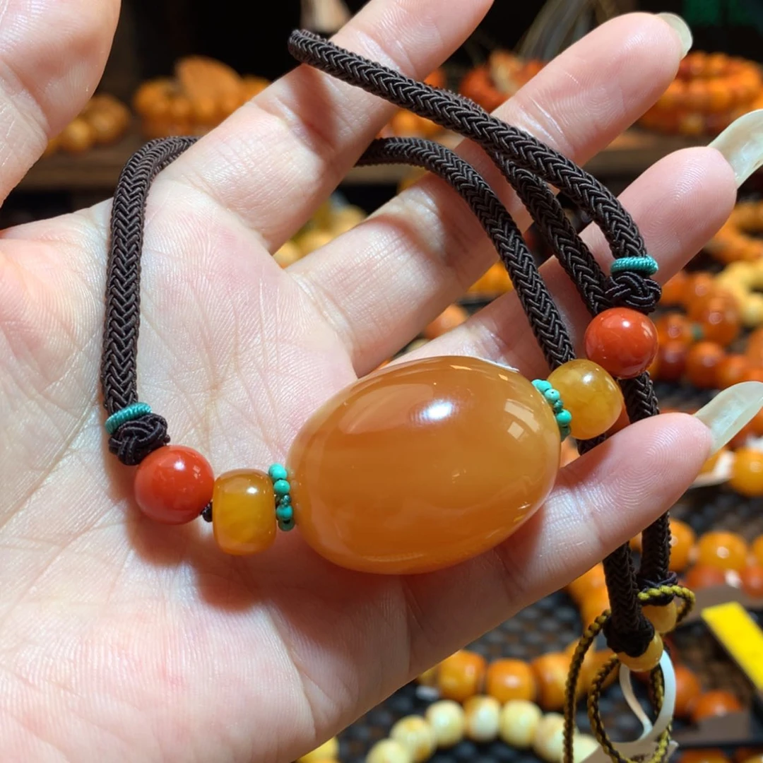 【闪购商品】蜜蜡吊坠(赠链)未镶嵌