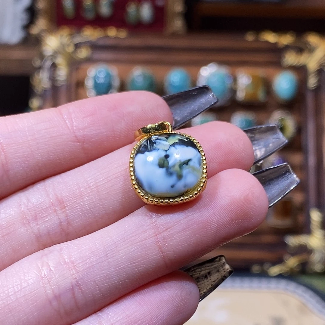 银S925镀金镶嵌琥珀颈饰L****看吊坠