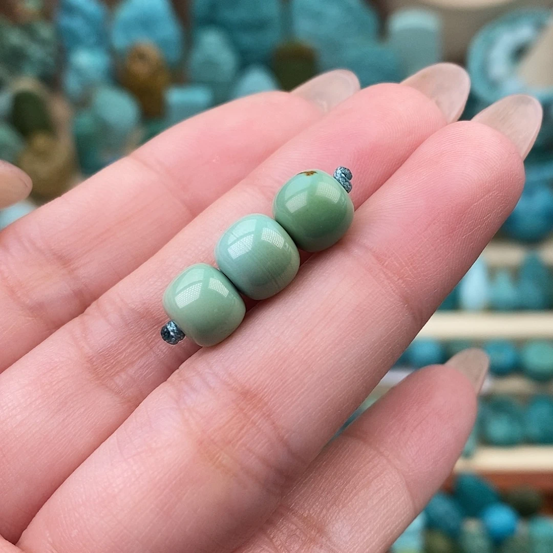 未镶嵌绿松石珠宝奇石