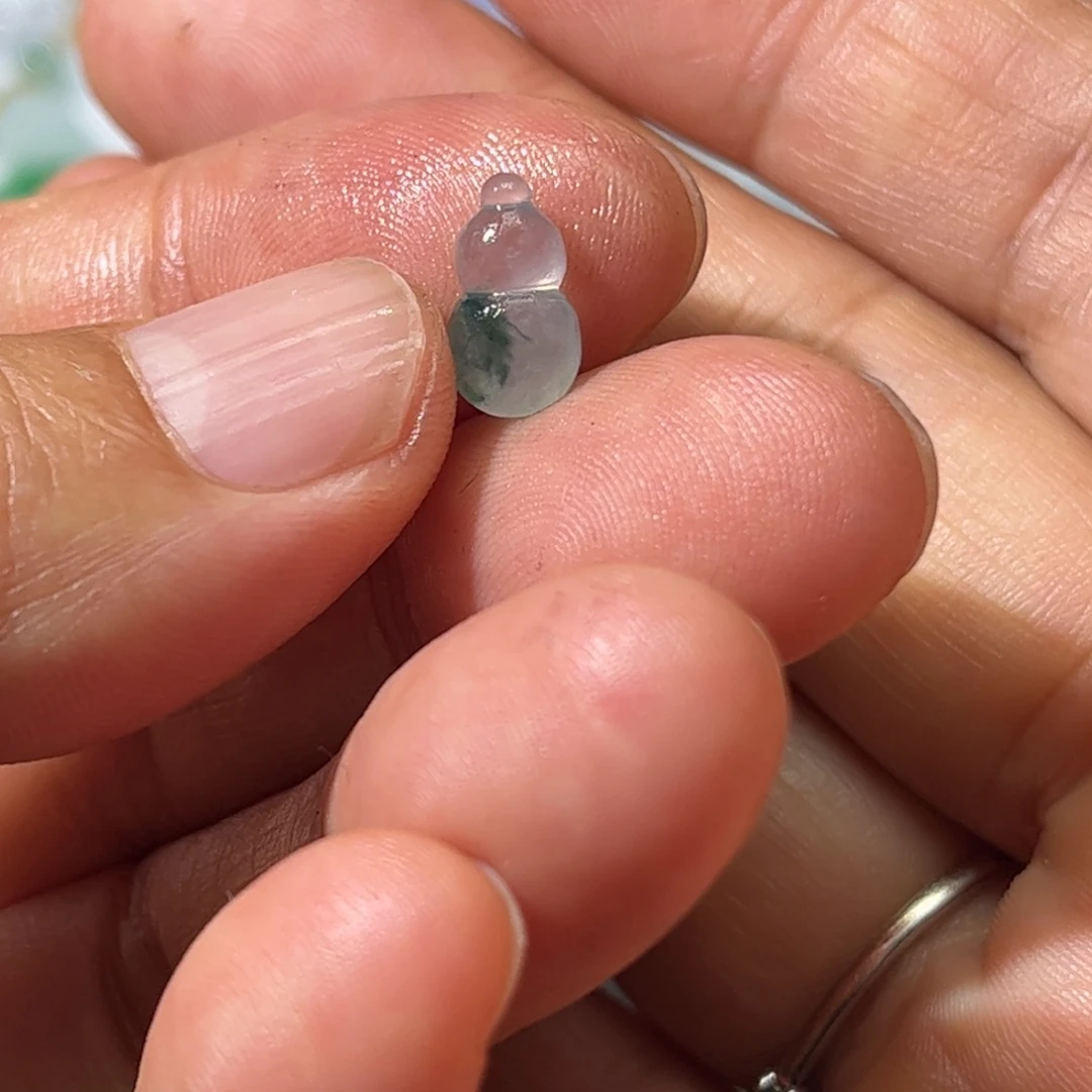 定制翡翠未镶嵌葫芦