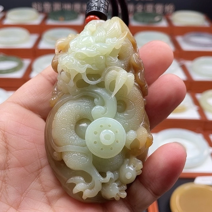 和田玉把件未镶嵌生意兴隆龙腾盛世