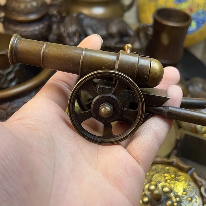 精美铜器，点击下单