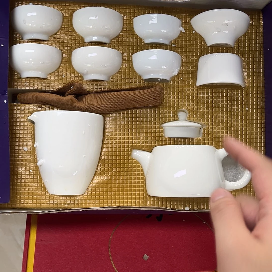 孤品茶具套装等。