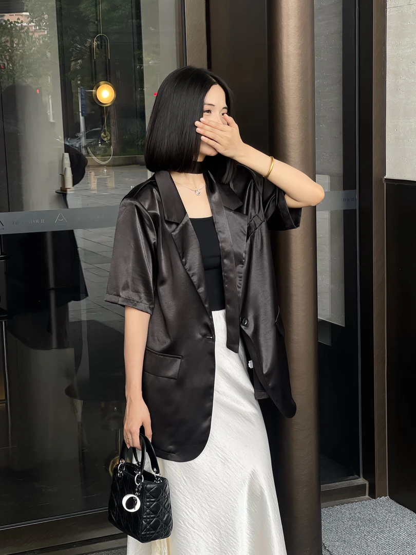 【郑米推荐】夏季新款法式气质高级感百搭显瘦垫肩飘带缎面外套