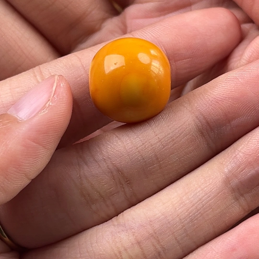 姚***尧蜜蜡未镶嵌颈饰老蜜蜡