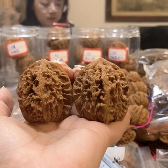 文玩核桃吊坠42中国大花有修