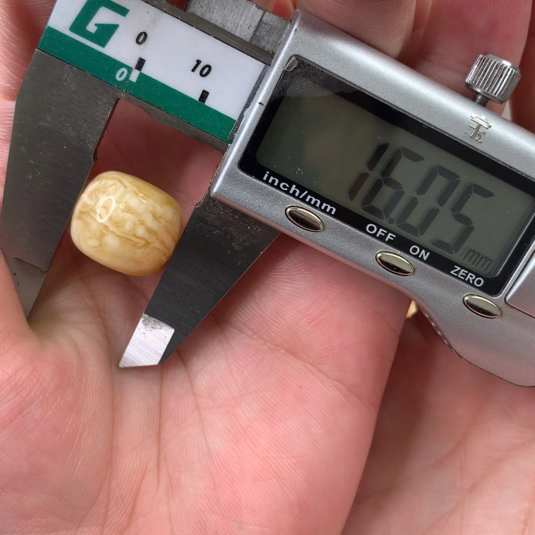18K金镶嵌琥珀珠宝奇石