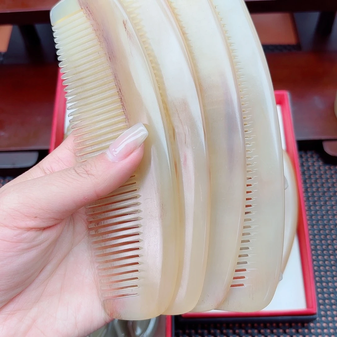 纯手工制作纯牛角梳子