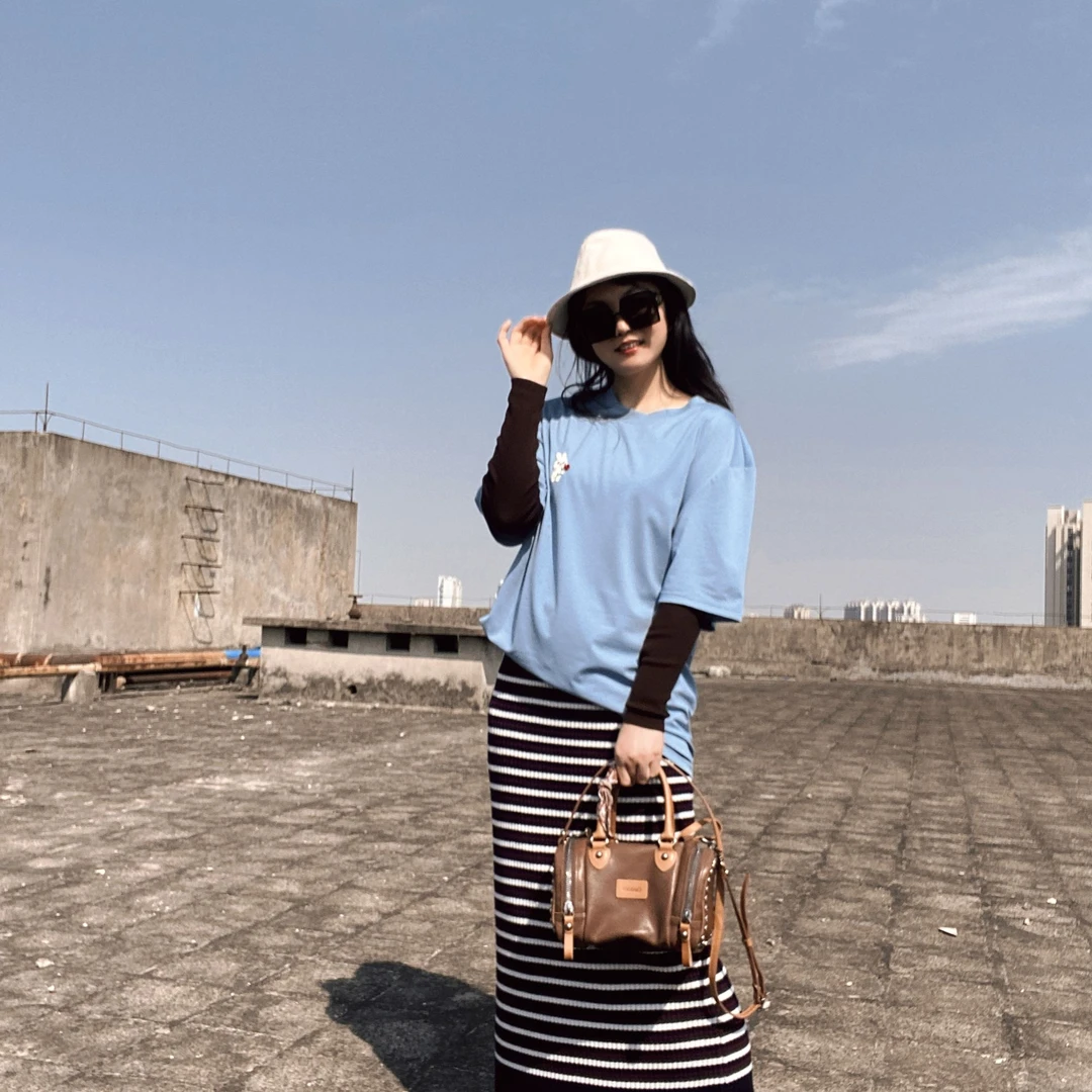 半袖  纪念T 恤  兔子T