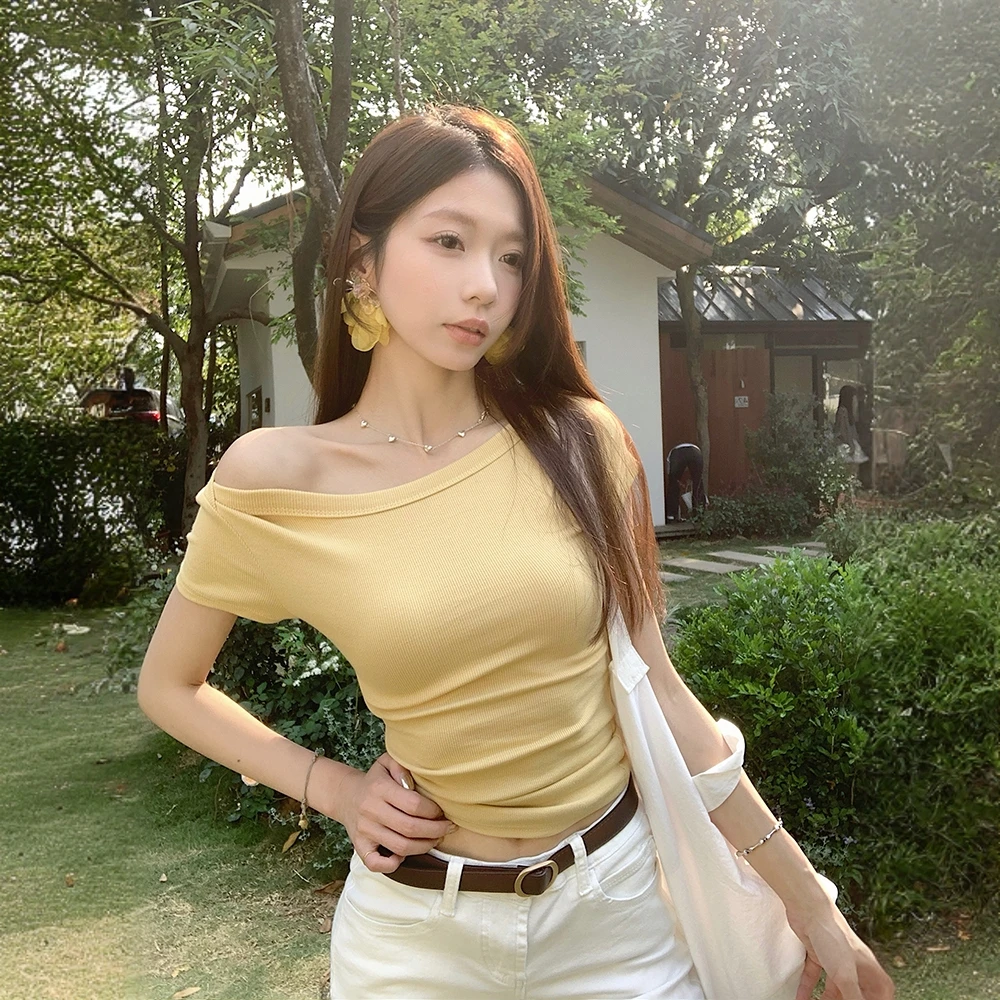 斜领露肩短袖T恤女2025夏季新款辣妹风修身显瘦短款露脐上衣女ins