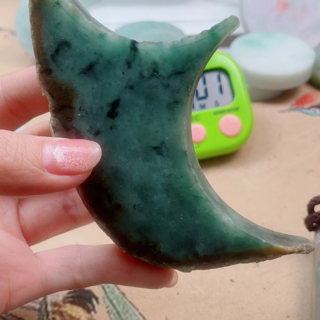 翡翠未镶嵌颈饰465……