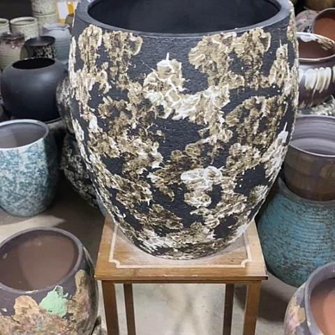 紫砂花盆口33高度42黑姹龙蛋