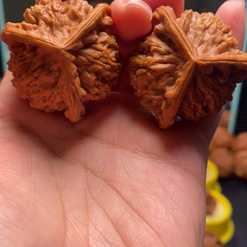 【闪购商品】桃核把件马***奥4号三棱，