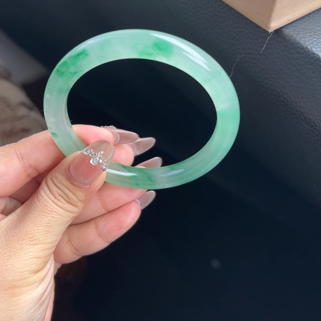 石英质玉未镶嵌手镯59.4