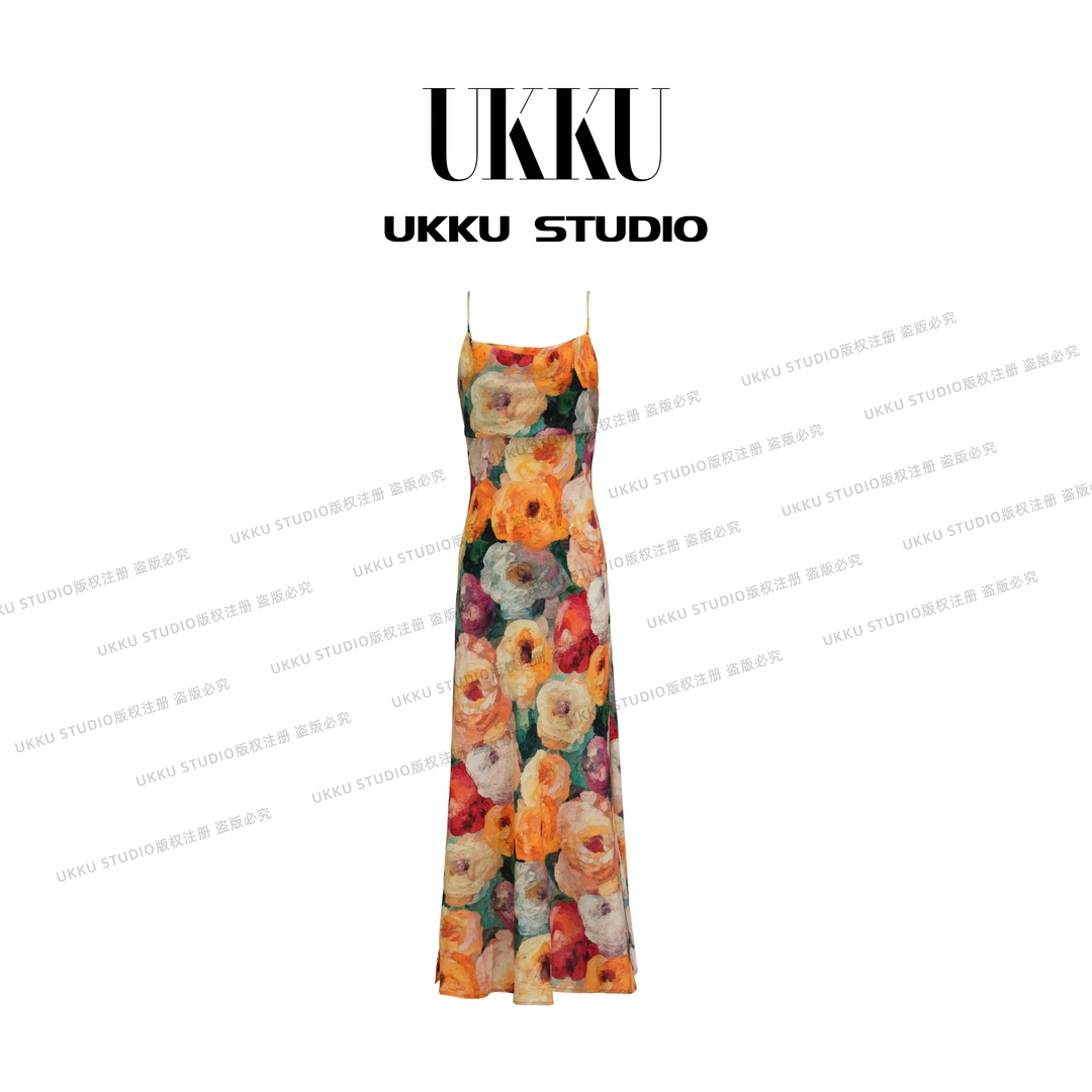 秀秀【UKKUSTUDIO】【花海】设计师收腰碎花吊带连衣裙914247
