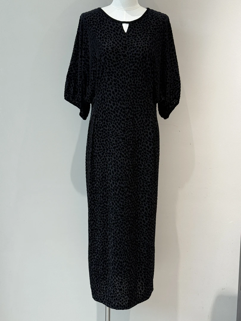 秀巧30212后背镂空点缀豹纹连衣裙