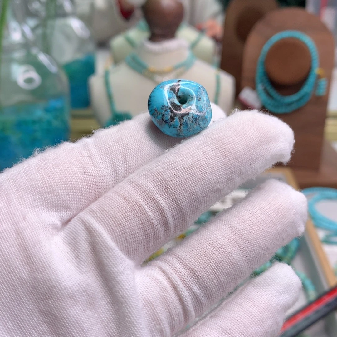 绿松石未镶嵌饰品