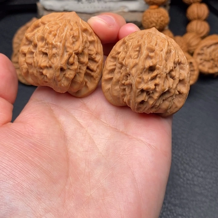 桃核把件全品42霞云岭