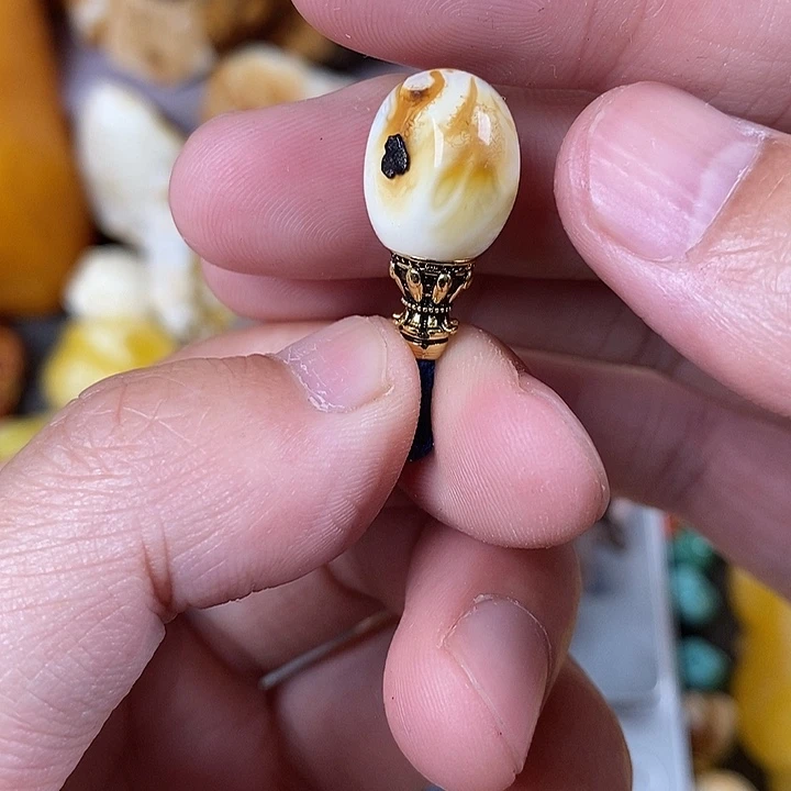 琥珀未镶嵌裸石我