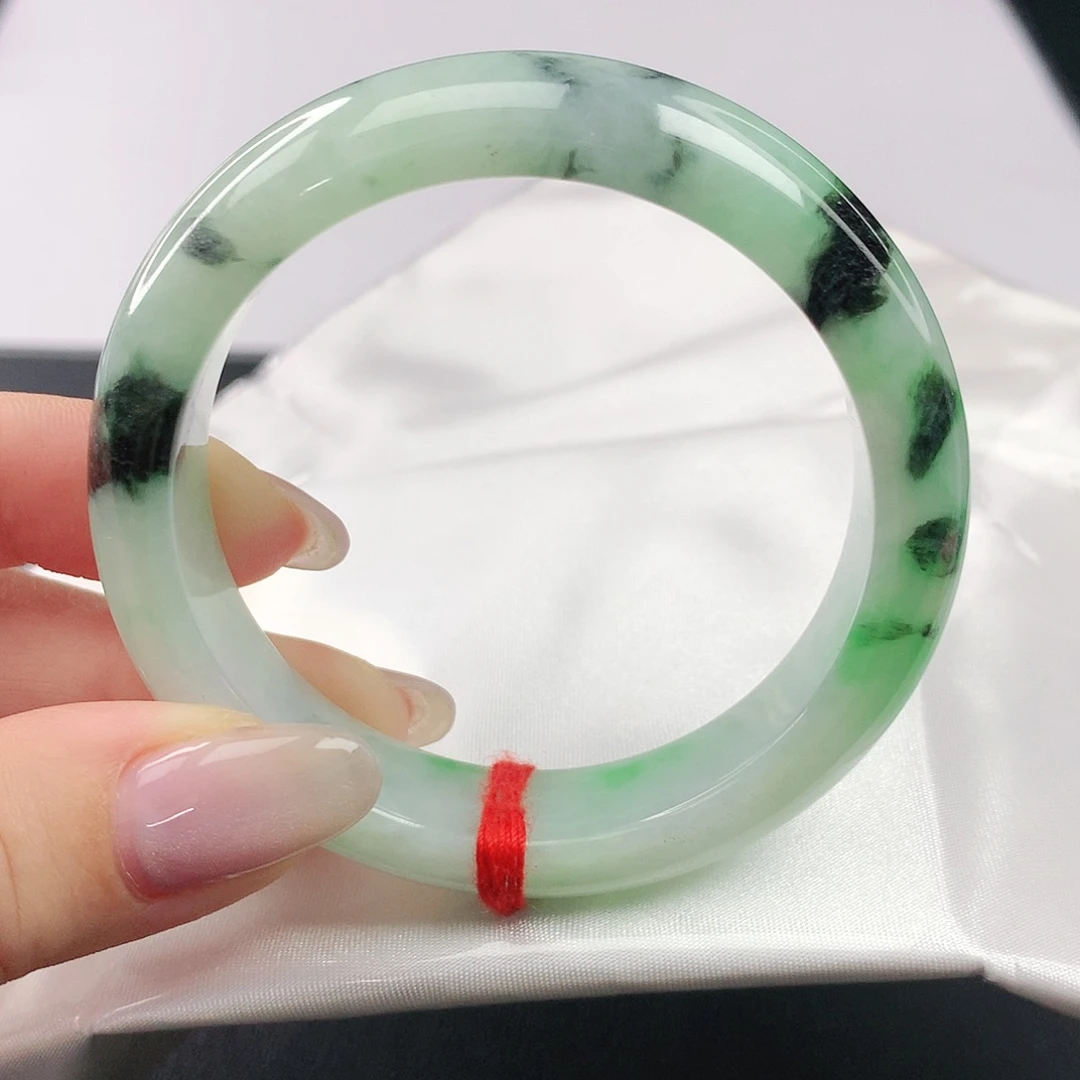 翡翠手镯未镶嵌翡翠106