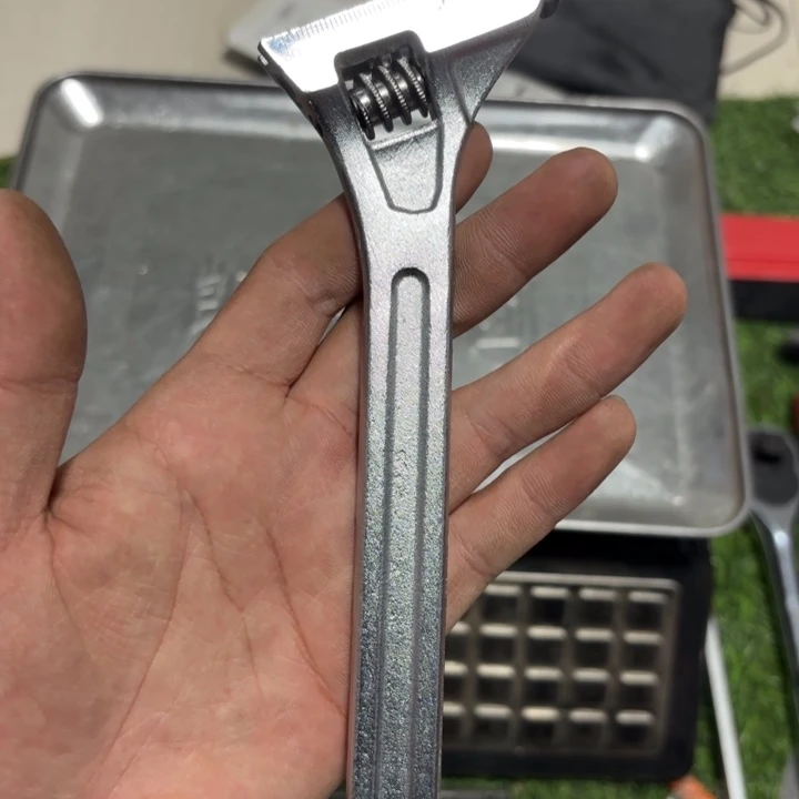 外贸半成品活扳手三把