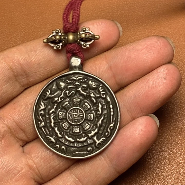 泥塑广*藏传牌子……